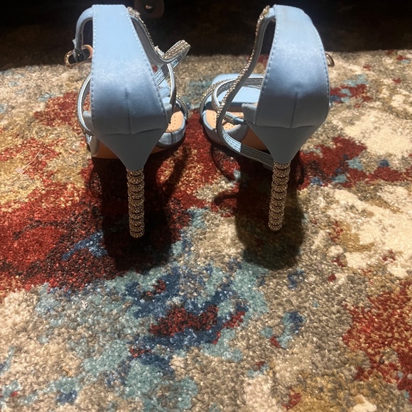 NIB Azalea Wang Tricky Blue Shimmering Crystal Heel Size 7.5 - Picture 4 of 6
